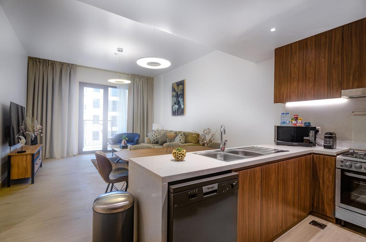 Outstanding New With Sea View In La Apartment