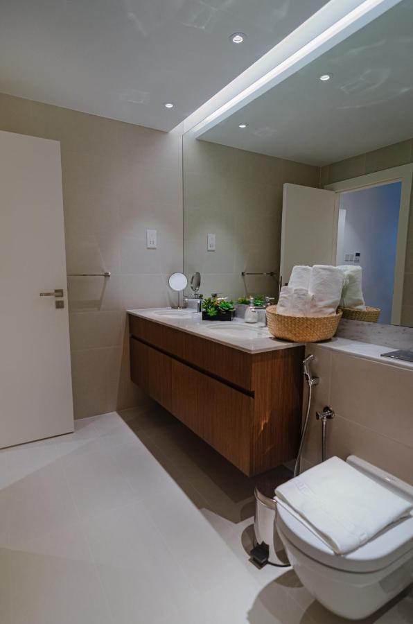 Outstanding New With Sea View In La * Dubai